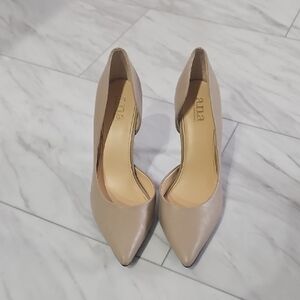 a.n.a Women's Beige Pointed Toe Heels